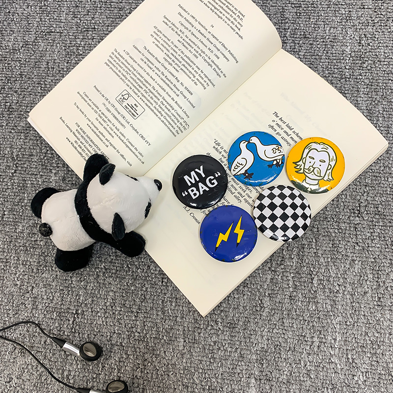 PANDA HUNG +LH5 BADGE